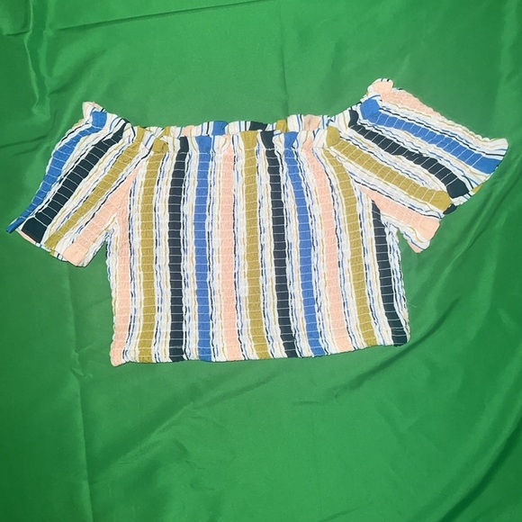 Haute Monde Striped Off-Shoulder Women's Top size Medium - Picture 2 of 4